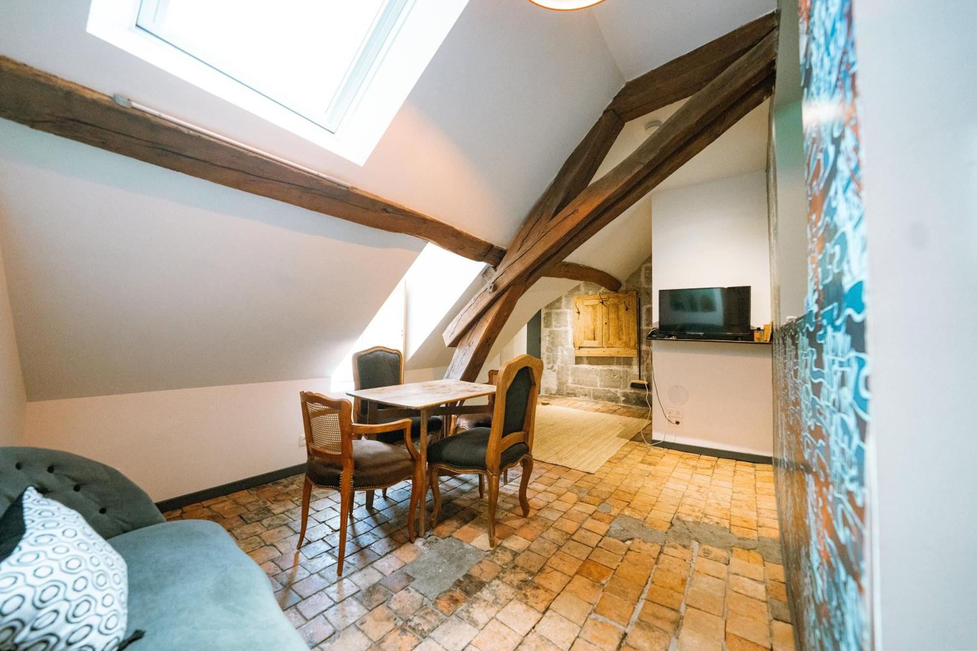 Maison Gaspard - Suites Et Appartements De Charme A โซมูร์ ภายนอก รูปภาพ